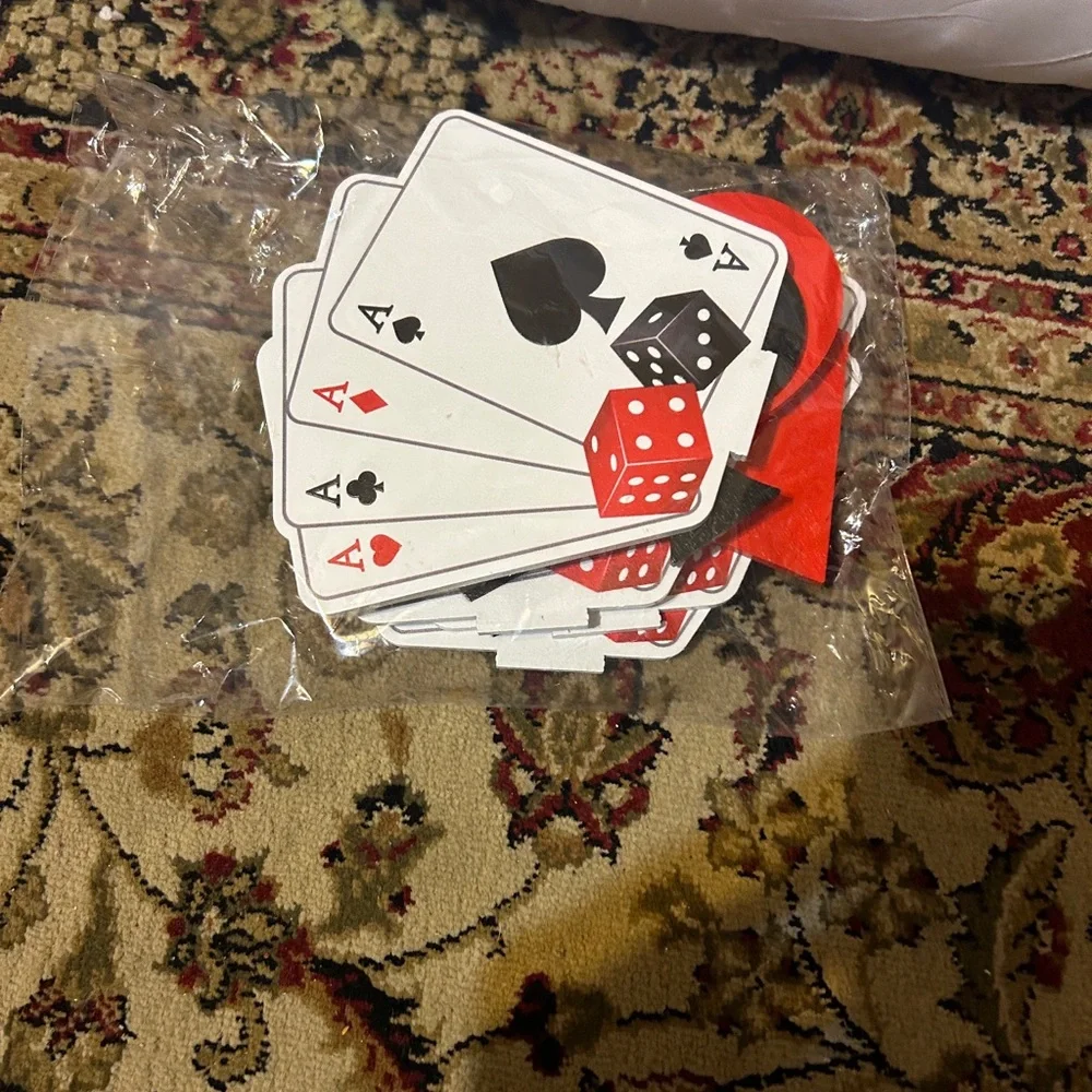 Card Suit Tabletop Centerpiece Set – Red and Black - Picture 3 of 5